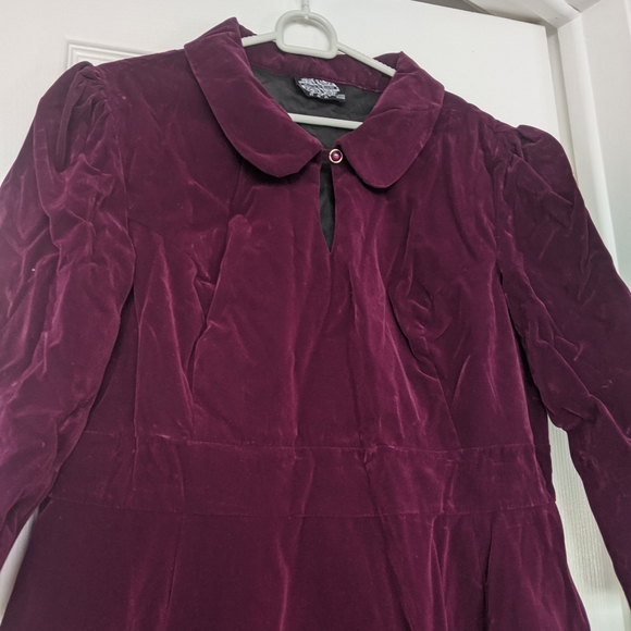 Vintage A line velvet dress - Picture 2 of 3